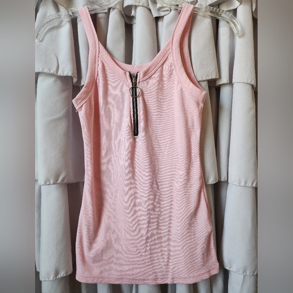 No Brand Tops - Women's Pink Tank Top with Zipper Closure Size Extra Small